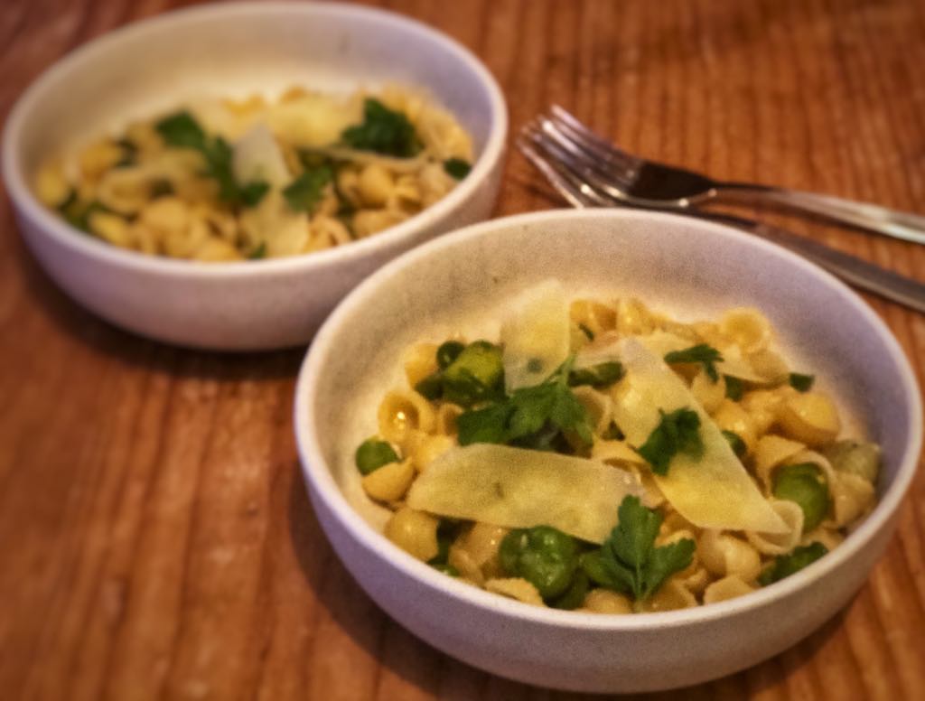 Cricket Meal Pasta with Broad Beans and Brown Butter Sauce (2 serves)